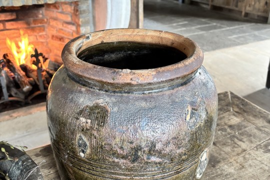 Geglazuurde pot -Luksa
